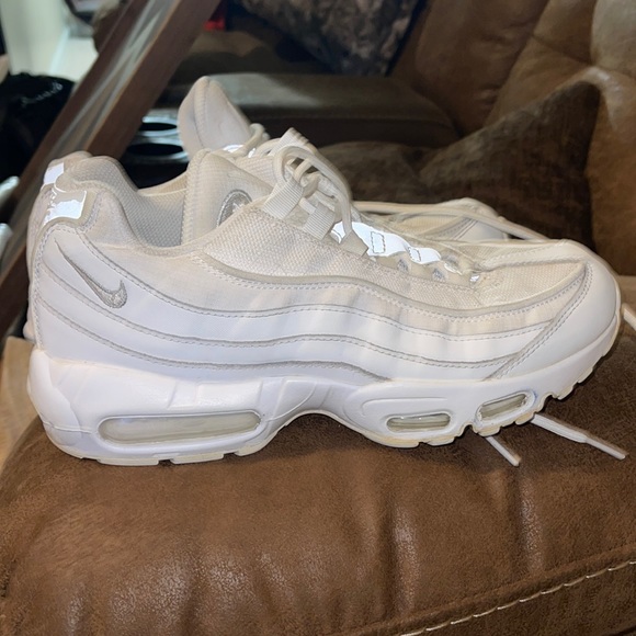 Nike Shoes - Nike Air Max Shoes